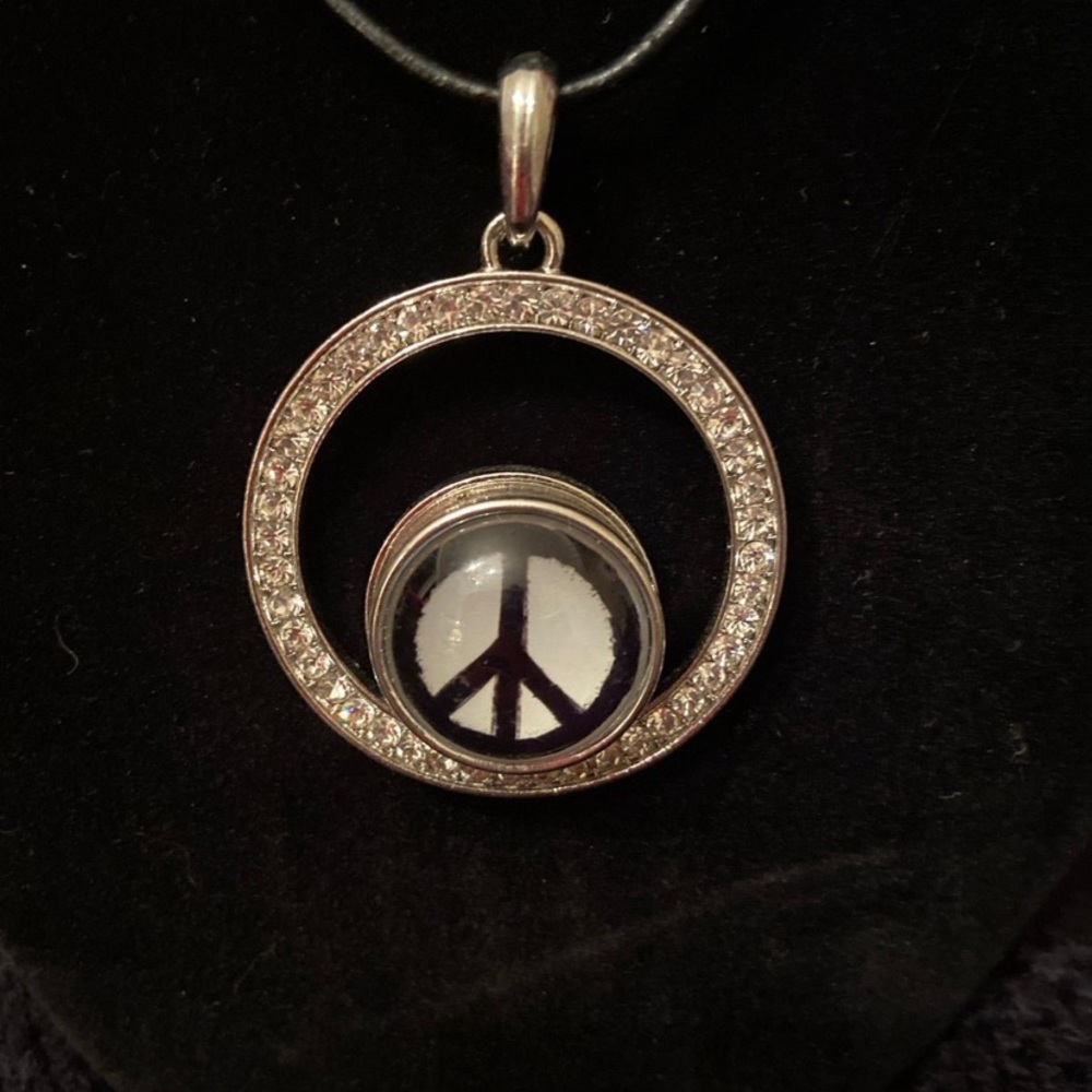 Peace snap button jewelry necklace